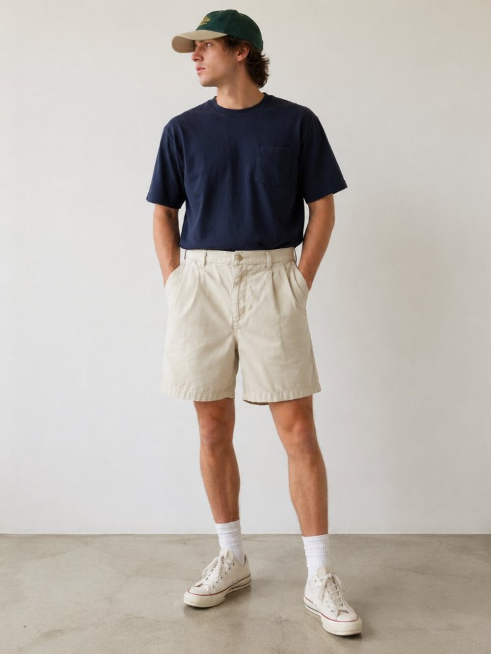 Vintage Club Room Khaki Pleated Chino Shorts Mens 34 Beige Cotton Casual